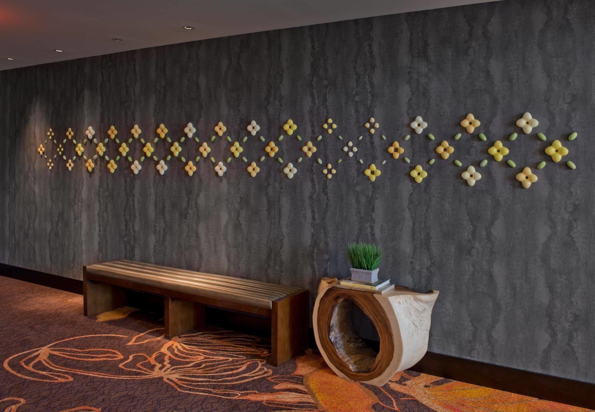 Springhill Suites By Marriott Denver Downtown Экстерьер фото