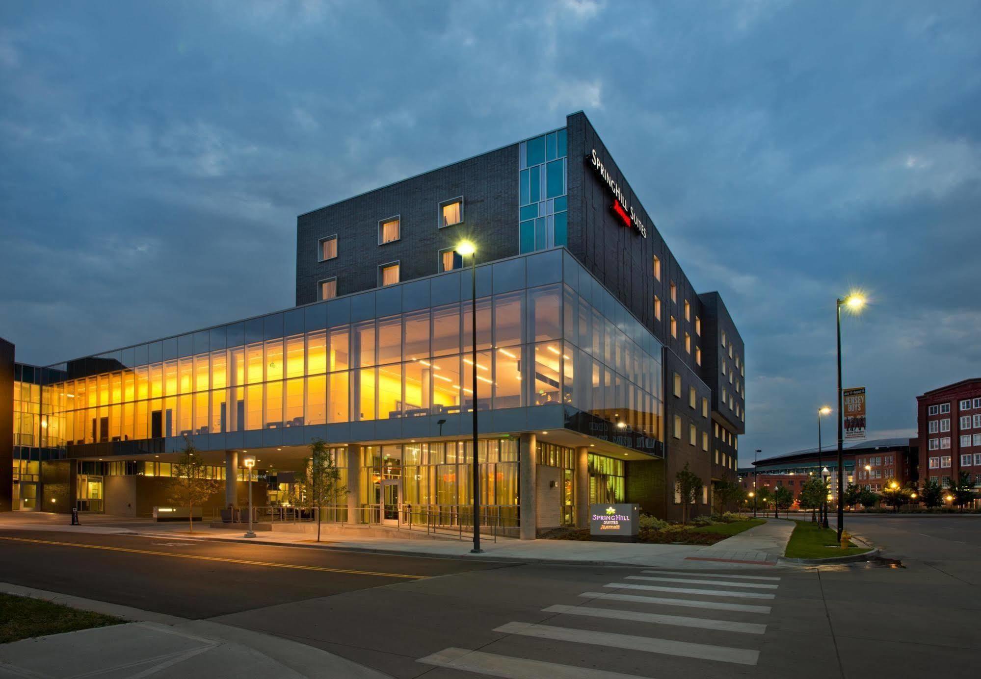 Springhill Suites By Marriott Denver Downtown Экстерьер фото