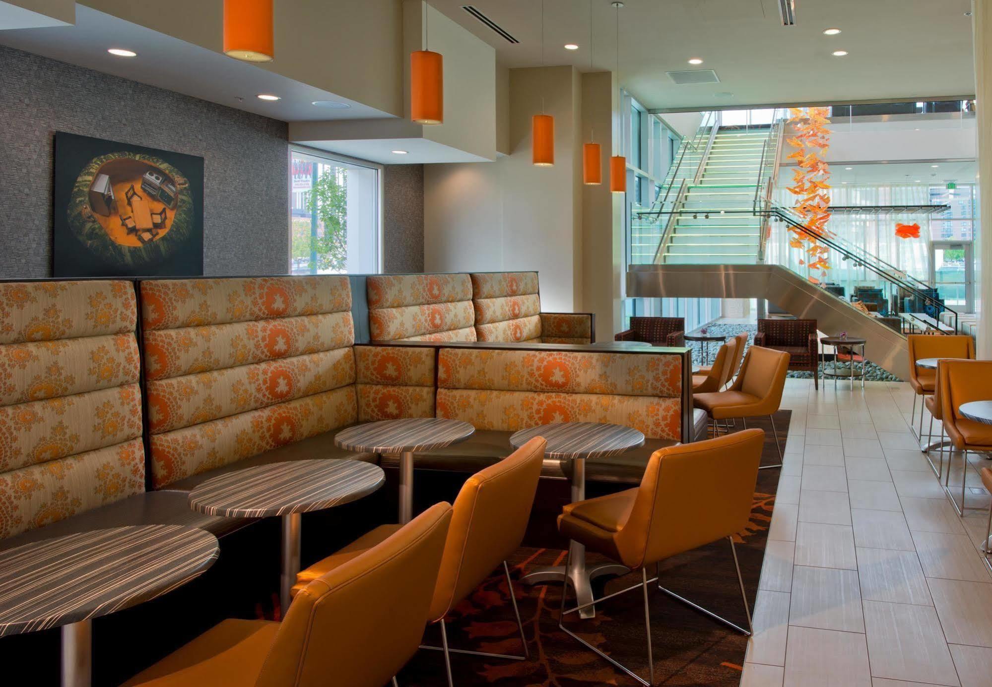 Springhill Suites By Marriott Denver Downtown Экстерьер фото