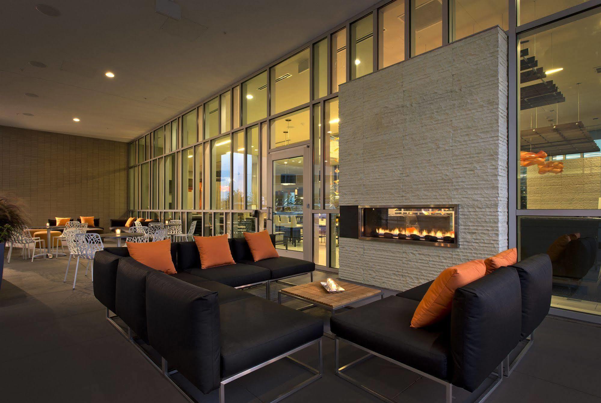 Springhill Suites By Marriott Denver Downtown Экстерьер фото